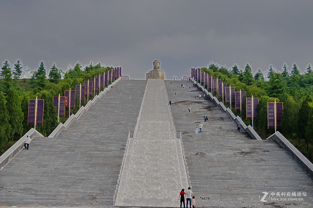 #镜头下的五一#鲁山观大佛