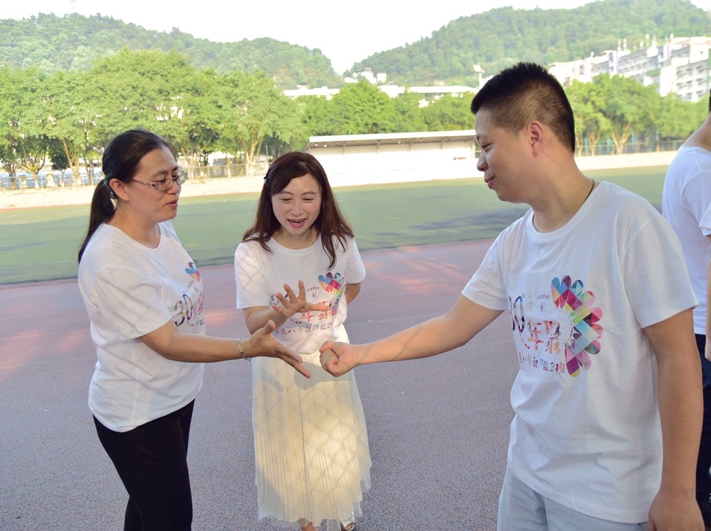 以梦为马半生，归来仍是少年-毕业30年聚会青春回忆