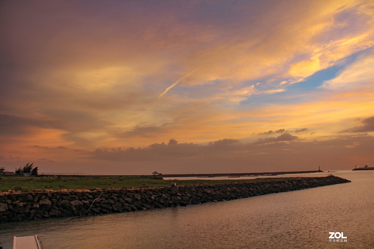 琼州晚霞