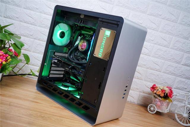 蜕变继续，z370又焕发青春了---乔思伯 UMX4 RGB装机分享