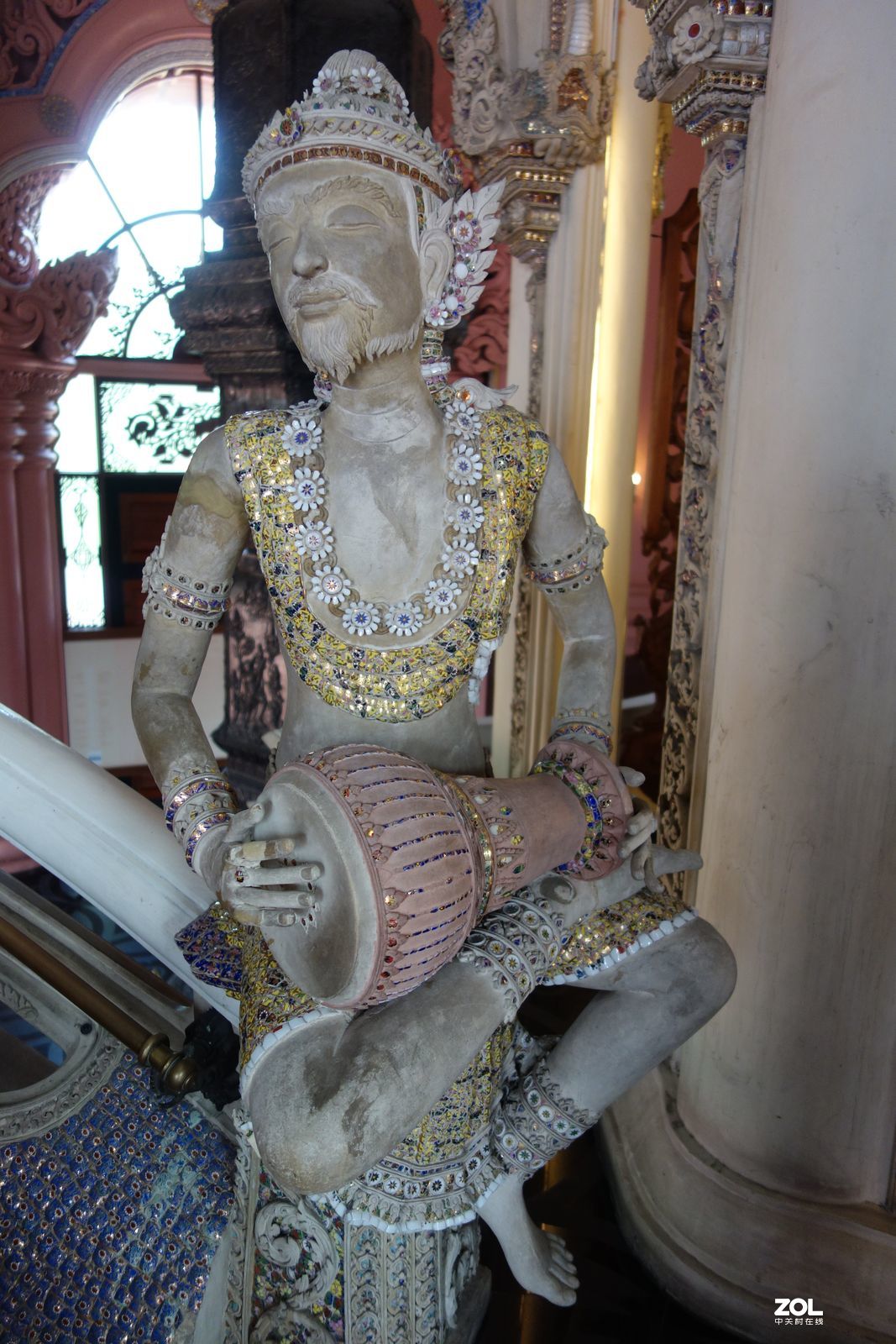 三头象神博物馆