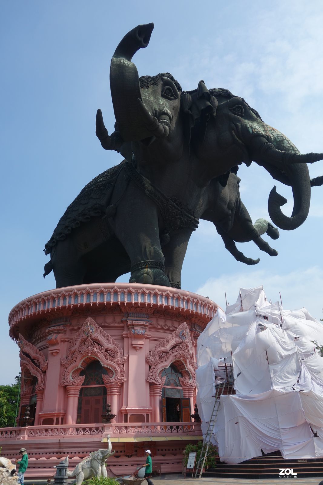 三头象神博物馆