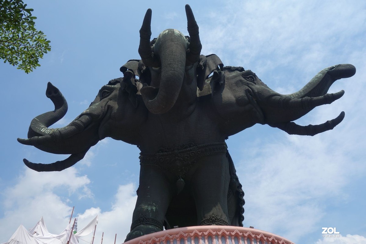 三头象神博物馆