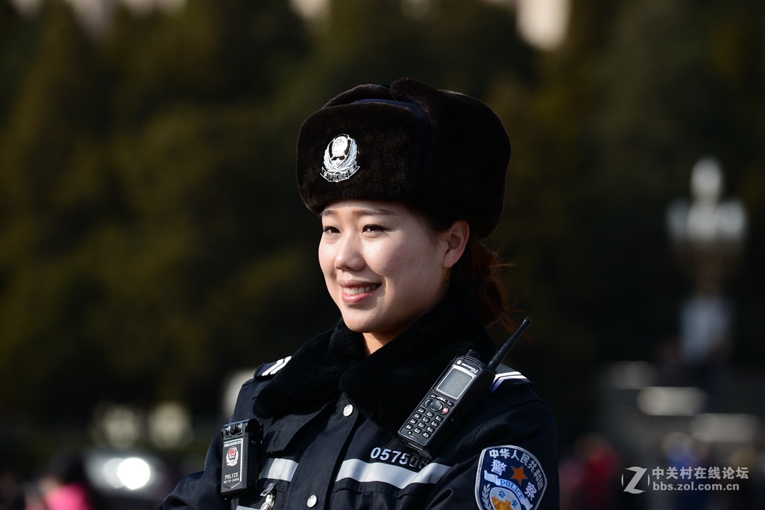 警花与红色娘子军
