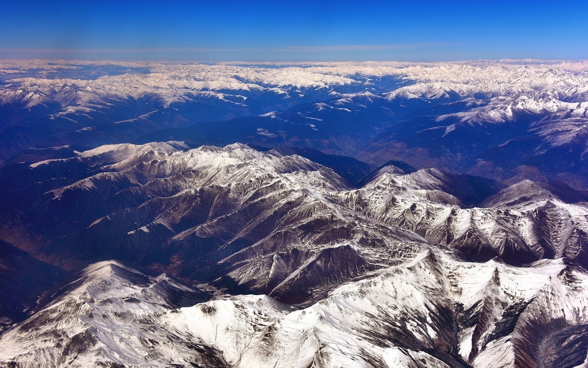 《 江山如此多娇 》