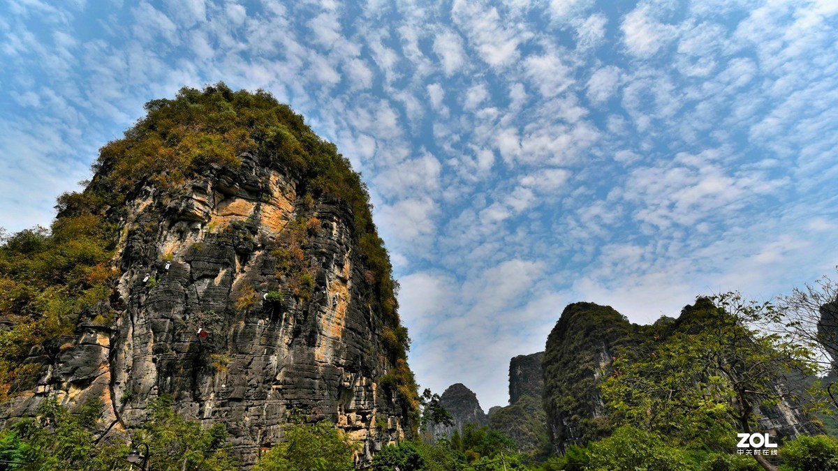 桂林阳朔石山景色2