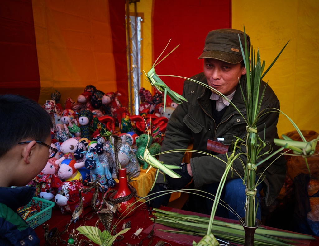 #喜羊羊中国年民俗摄影大赛#——新春庙会喜羊羊