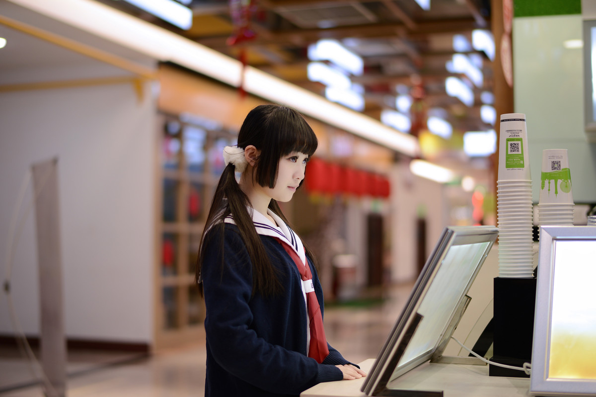 尼康58 1.4G 商场萌妹子人像 试镜 [2]