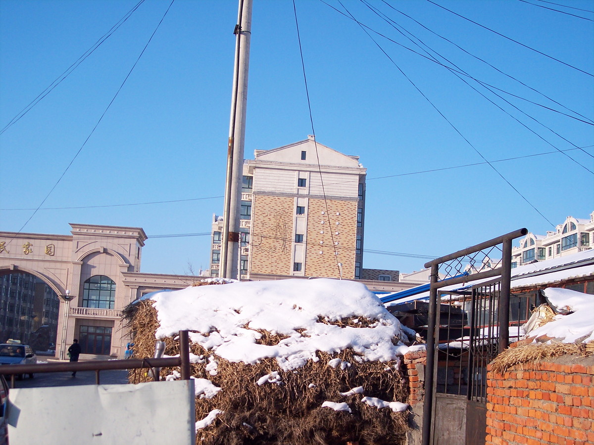 柯达dx7630确实不错，半专业化相机，家用够用了，超棒的镜头