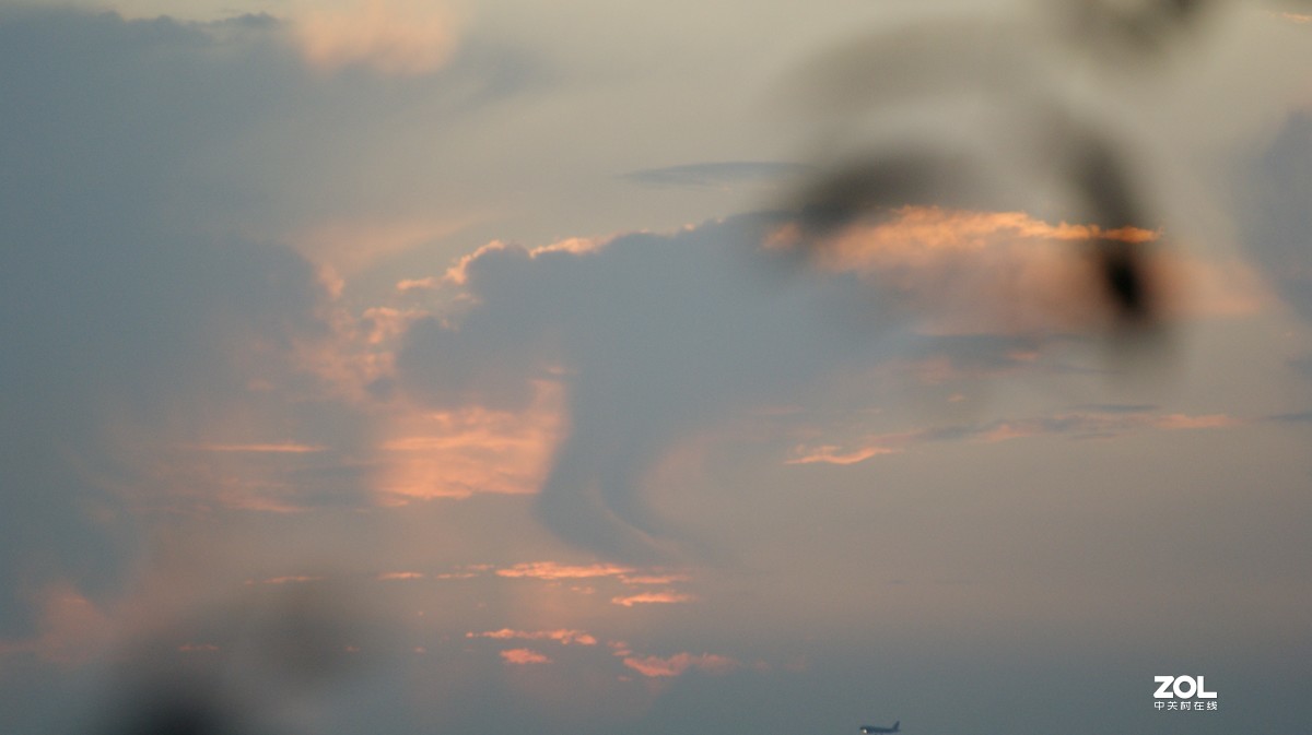 夕阳下的《落日美景》