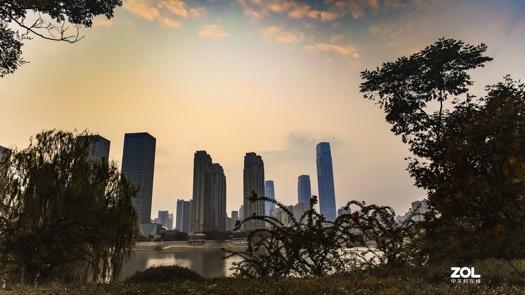 捧献习作祝影友们中秋快乐！