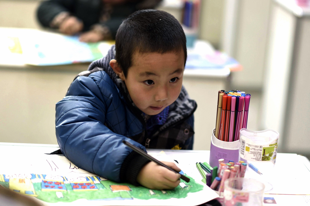 天才小画家（儿童抓拍）