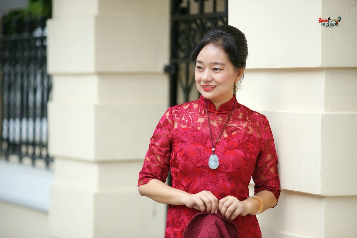 昔日沙面旗袍美女莹火