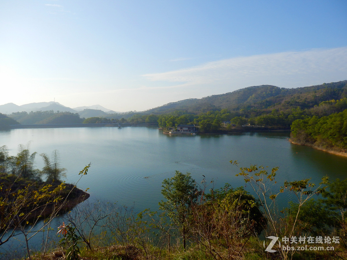 冬季的原生态红花湖风光