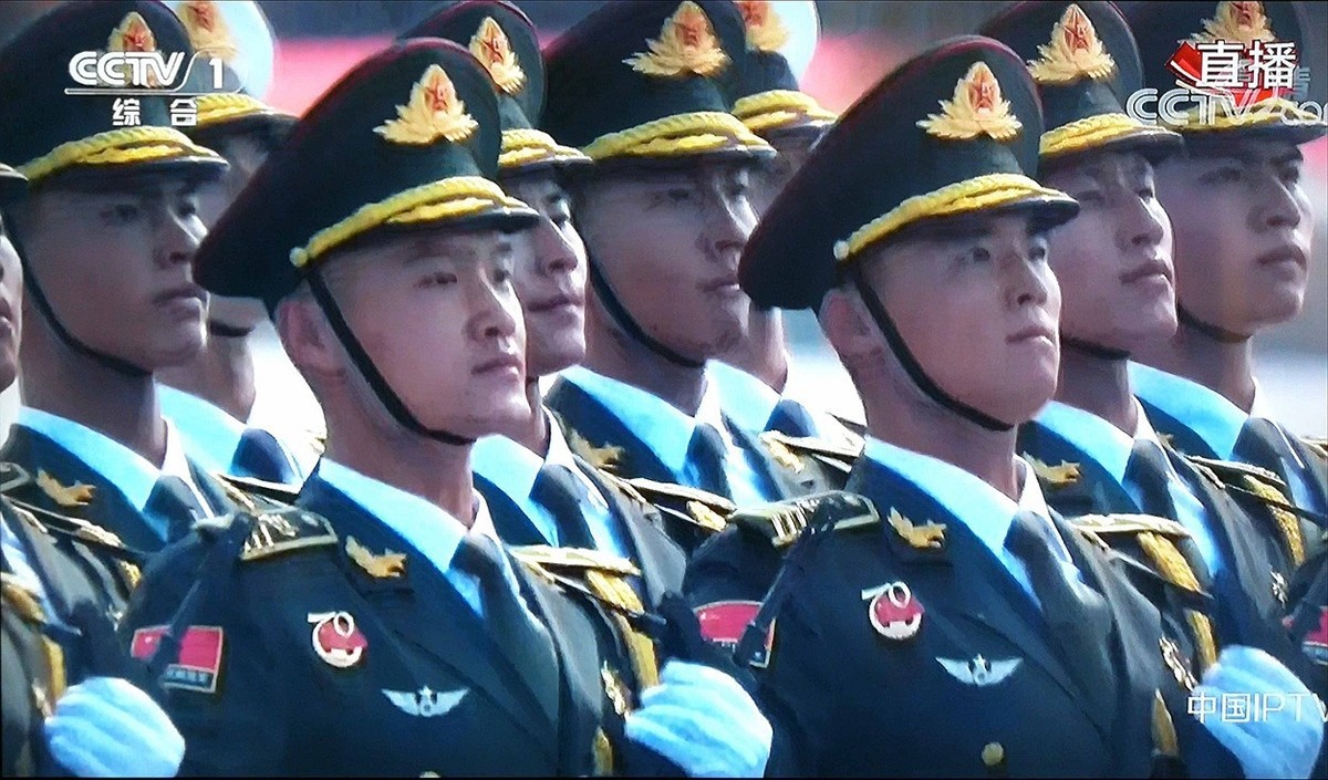 国庆70周年大阅兵分列式央视直播手机摄影