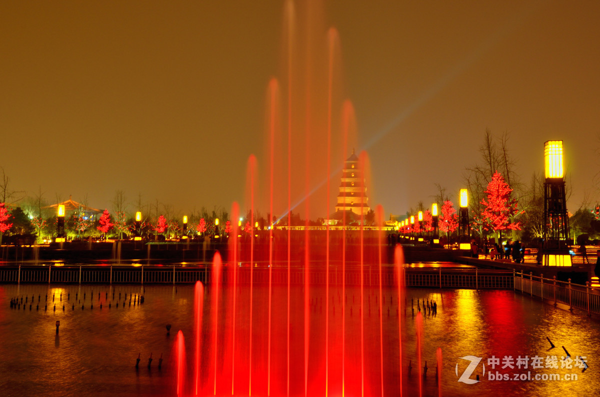 刚入了12-24镜头，过节试拍一组夜景（西安大唐不夜城夜景）