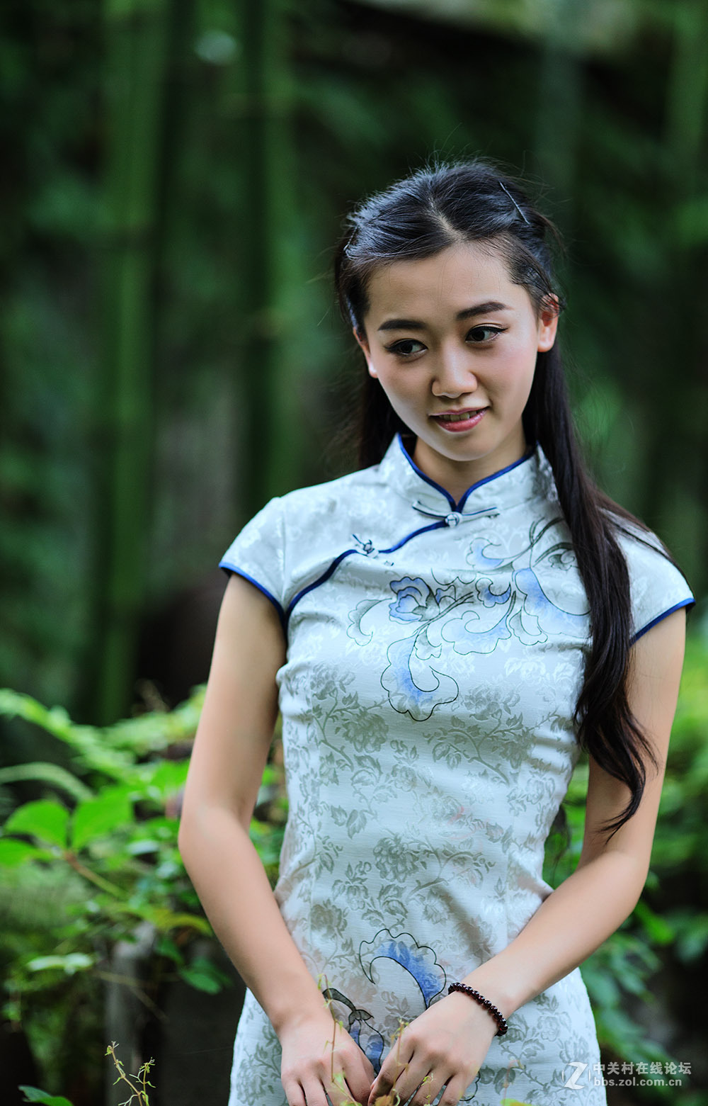 花谢花飞花满天，红消香断有谁怜？