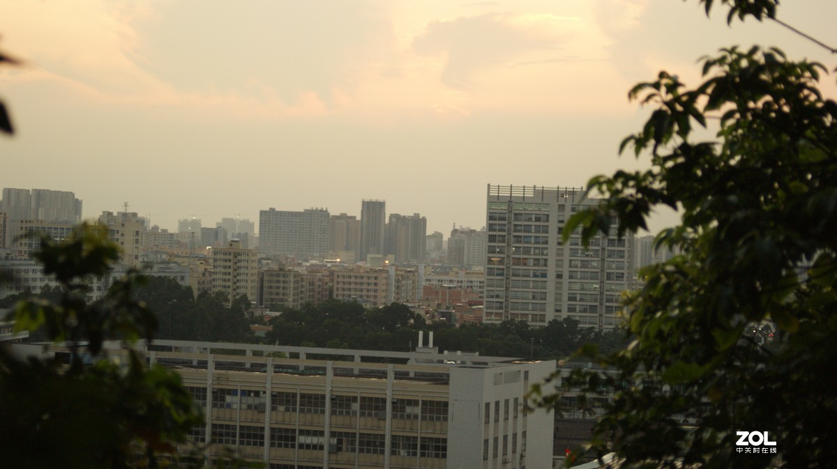 夕阳下的《落日美景》