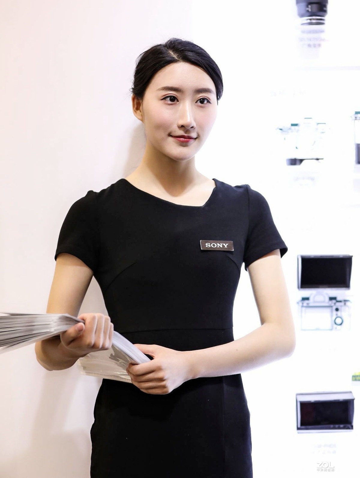 #Showgirl组#2019摄材展抓拍的美女