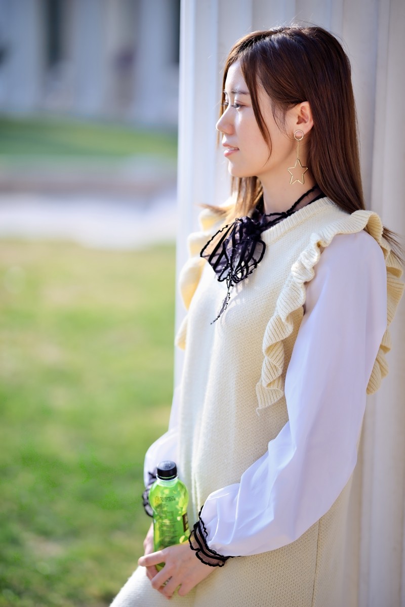 #外拍组# 朝阳公园拍北漂3年的小美女