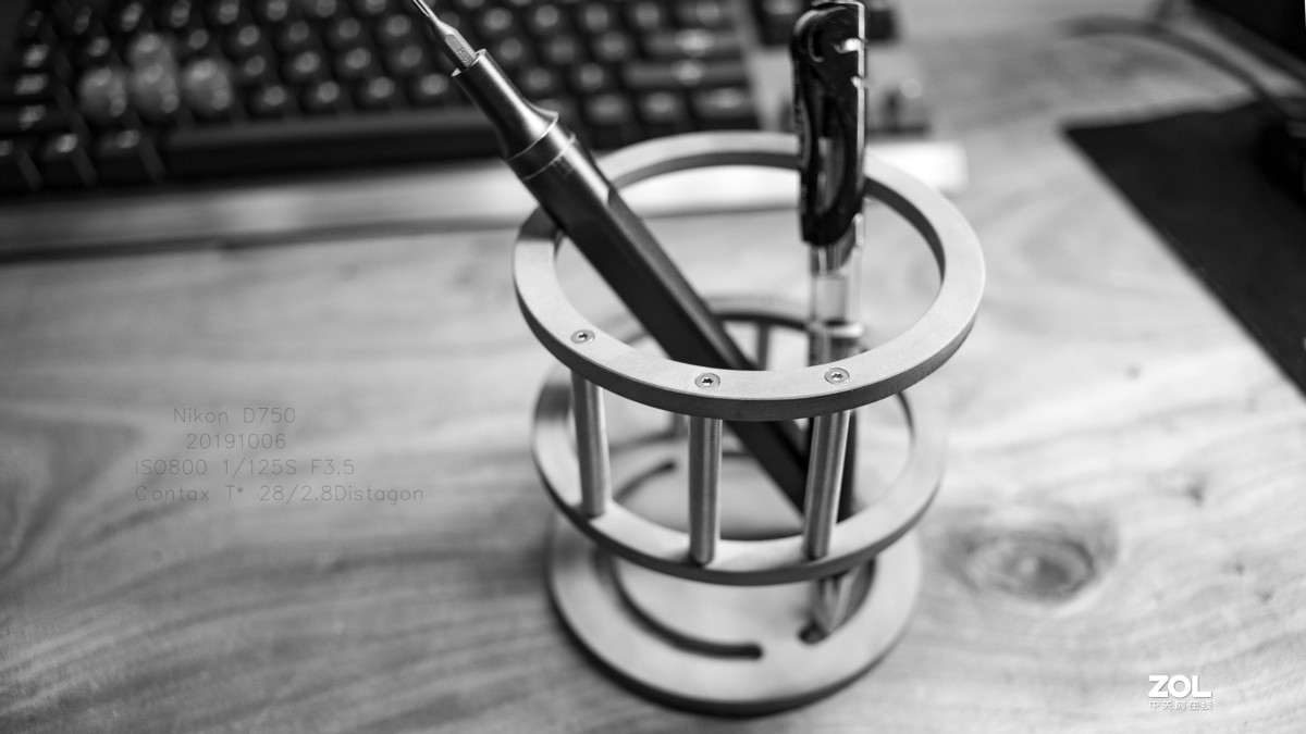 Carl Zeiss Contax T* 28/2.8 Distagon