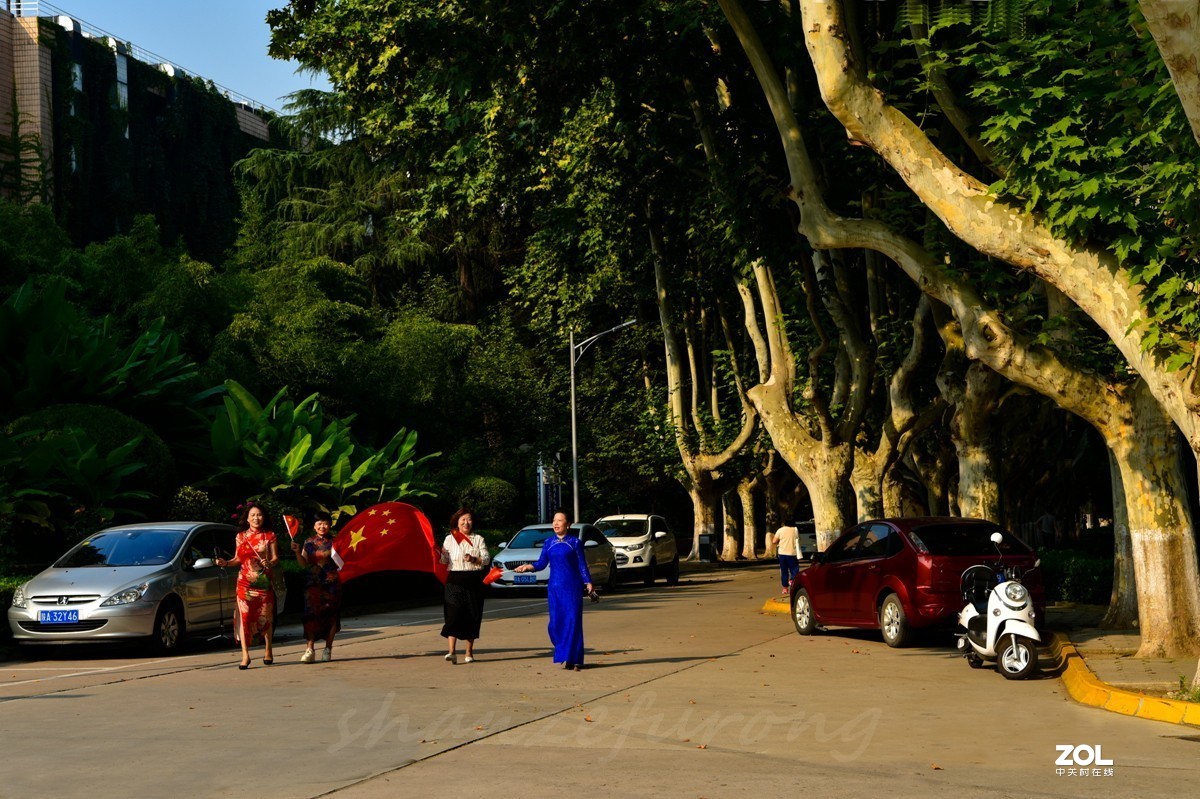 国庆中的西安交大校园