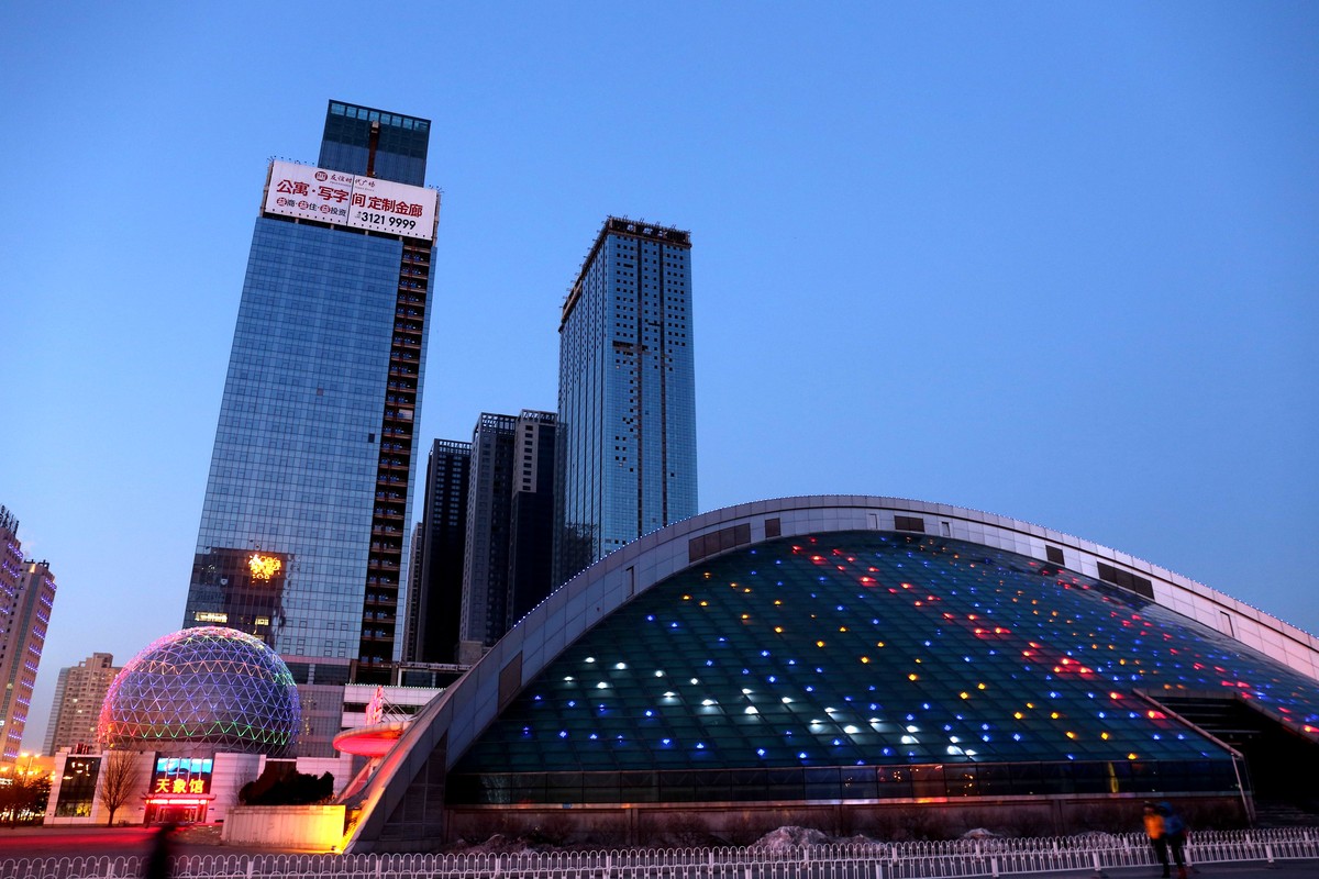 2015.2.8日扫街 夜景习作新 -------沈阳青年大街浑河桥  始