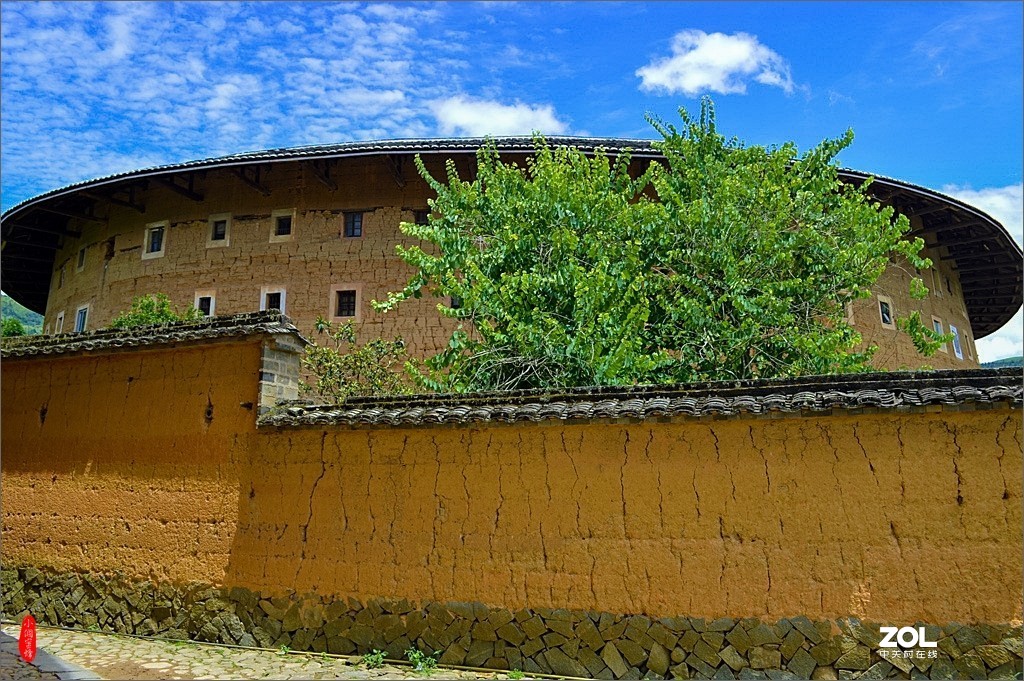 小个蜜蜂：福建土楼游拍（0626）