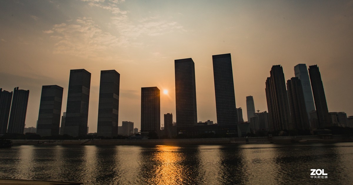 捧献习作祝影友们中秋快乐！