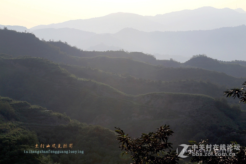 高速公路穿过太行山