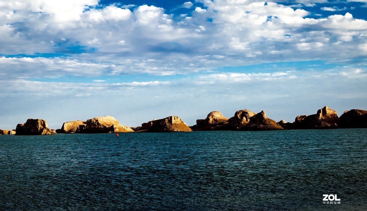 海西蒙古族藏族自治州乌苏特水上雅丹地质公园