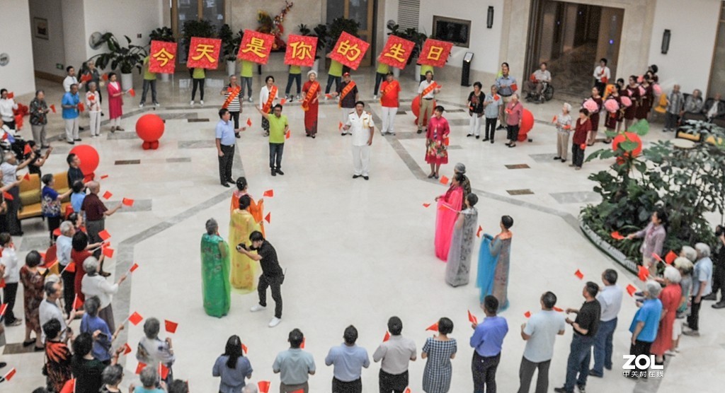 《今天是你的生日》银发达人参与拍摄北京市老龄协会快闪