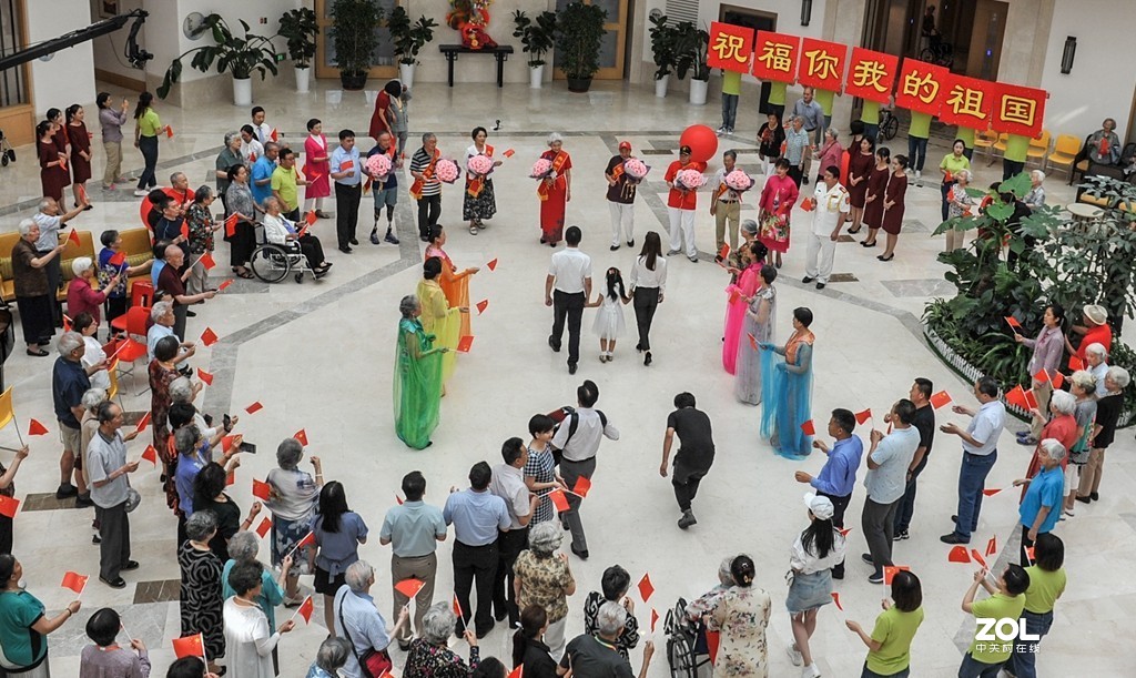 《今天是你的生日》银发达人参与拍摄北京市老龄协会快闪