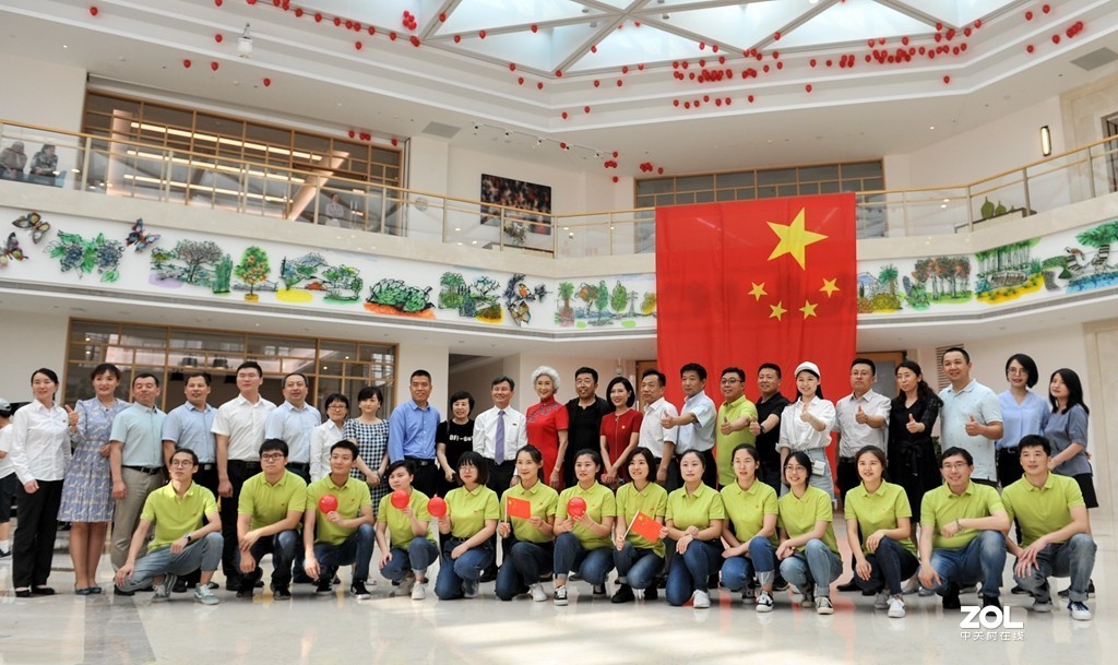 《今天是你的生日》银发达人参与拍摄北京市老龄协会快闪