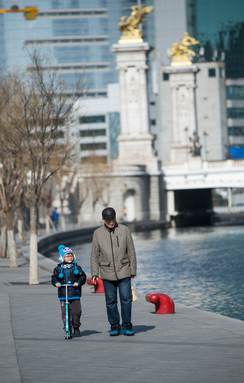 大钢炮来做客--------祝大家新年快乐
