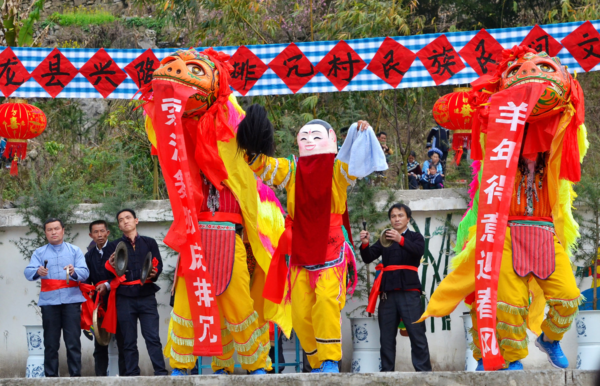 #喜羊羊中国年民俗摄影大赛#《迎新春、民间传统舞狮比赛》。