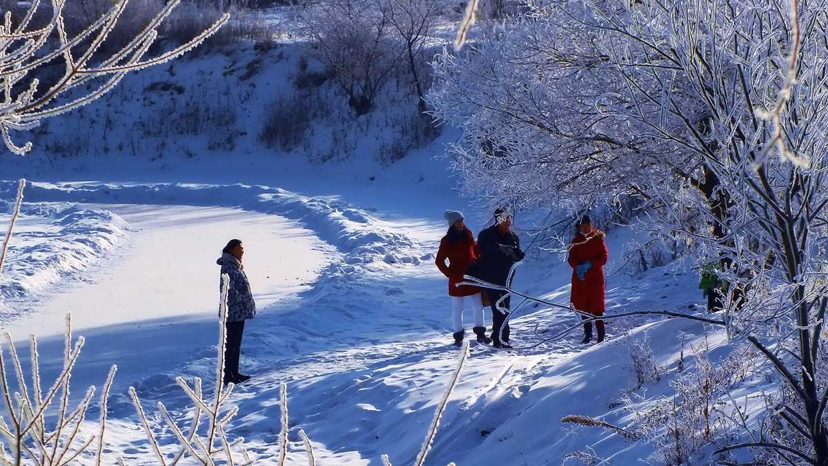 《吉林雾凇天下美》！羊年第一帖献给聊城星空(中国)。