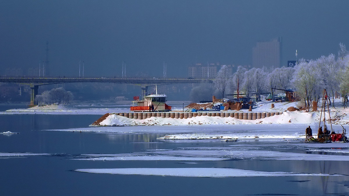 《吉林雾凇天下美》！羊年第一帖献给聊城星空(中国)。