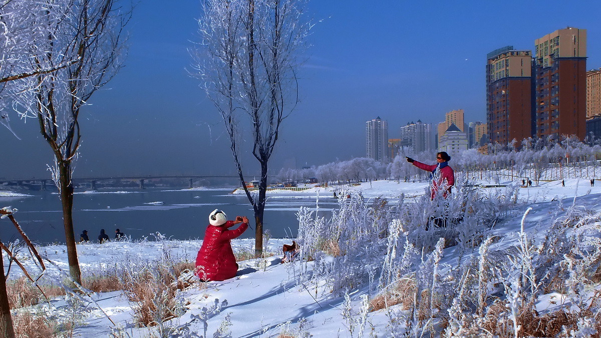《吉林雾凇天下美》！羊年第一帖献给聊城星空(中国)。