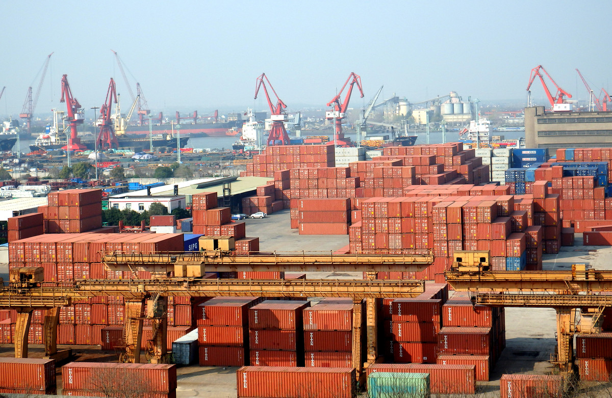 上海港工集装箱堆场