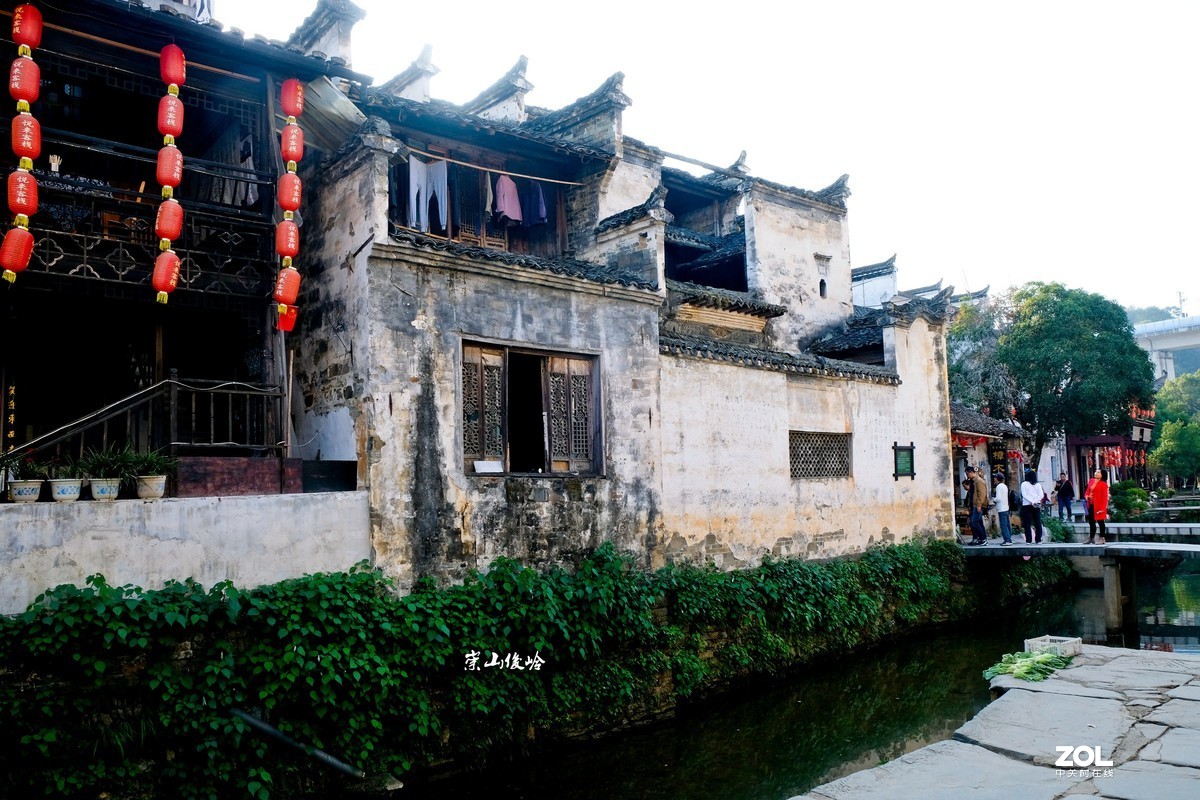 婺源李坑村人民景观