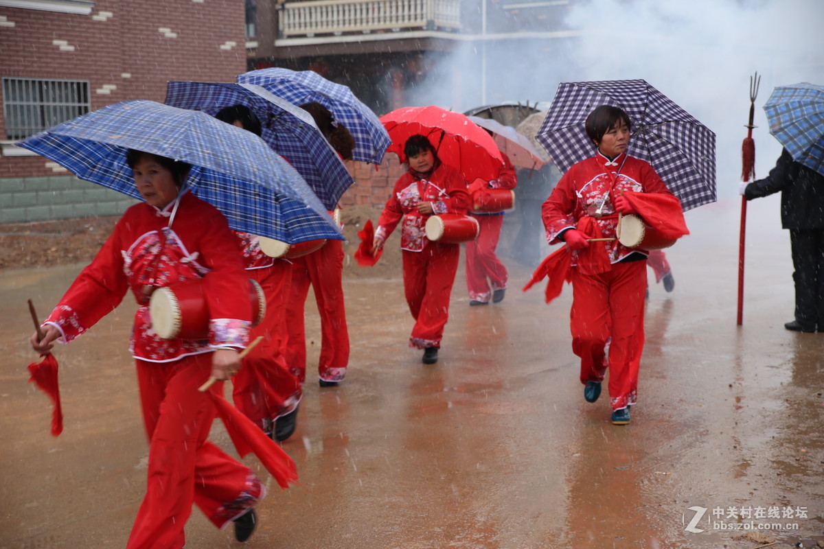 #寻找家乡的年味 # 老家“抬神仙”随拍