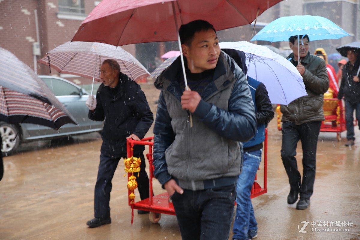 #寻找家乡的年味 # 老家“抬神仙”随拍