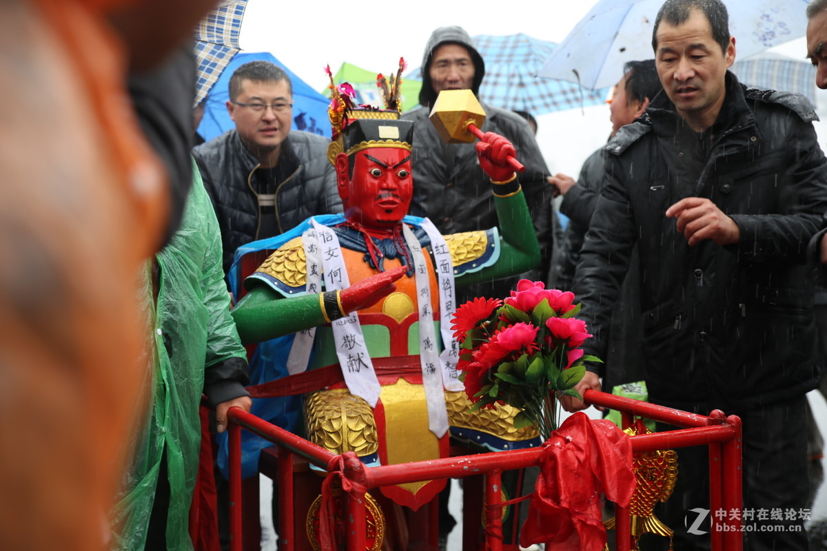 #寻找家乡的年味 # 老家“抬神仙”随拍