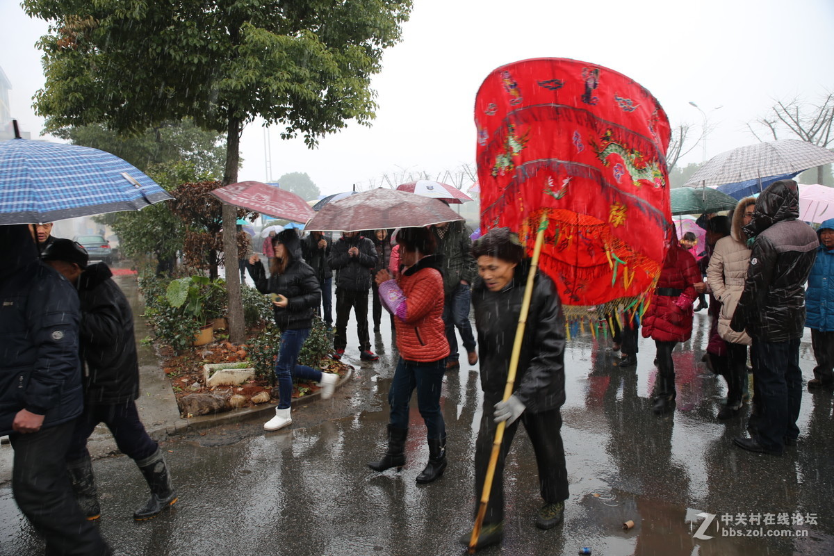 #寻找家乡的年味 # 老家“抬神仙”随拍