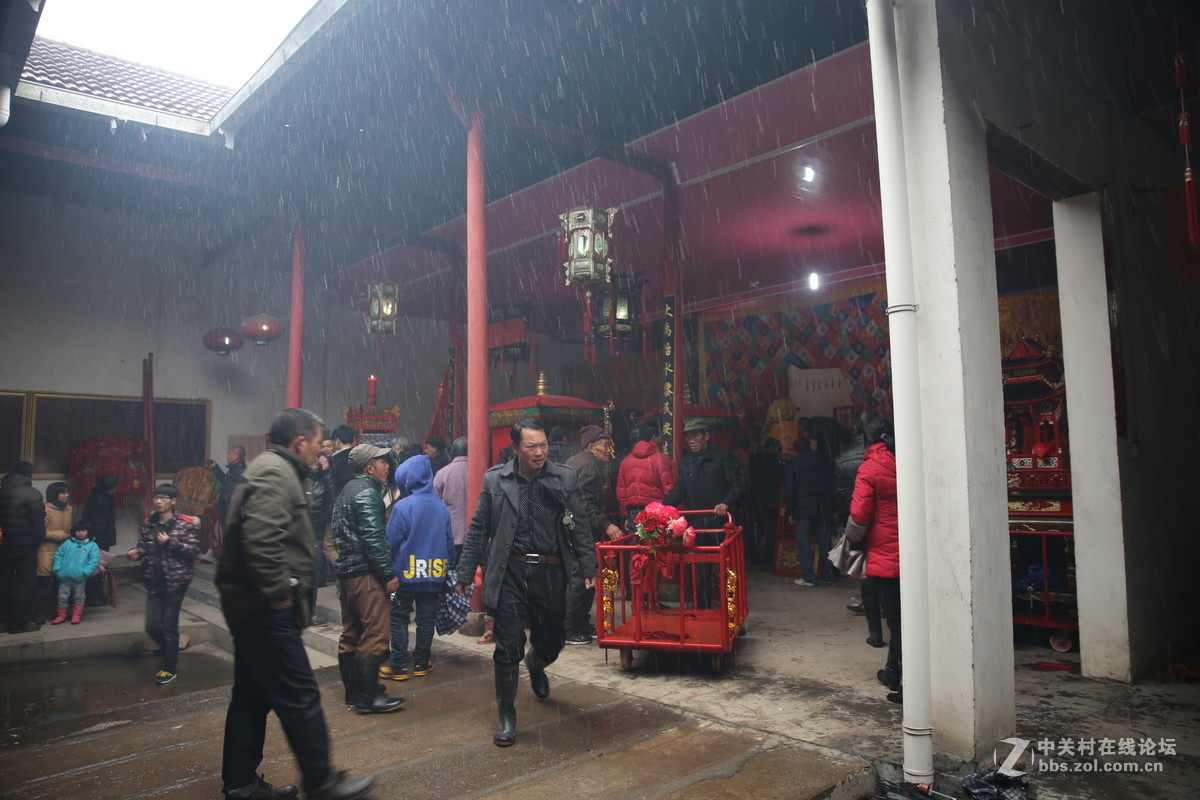 #寻找家乡的年味 # 老家“抬神仙”随拍