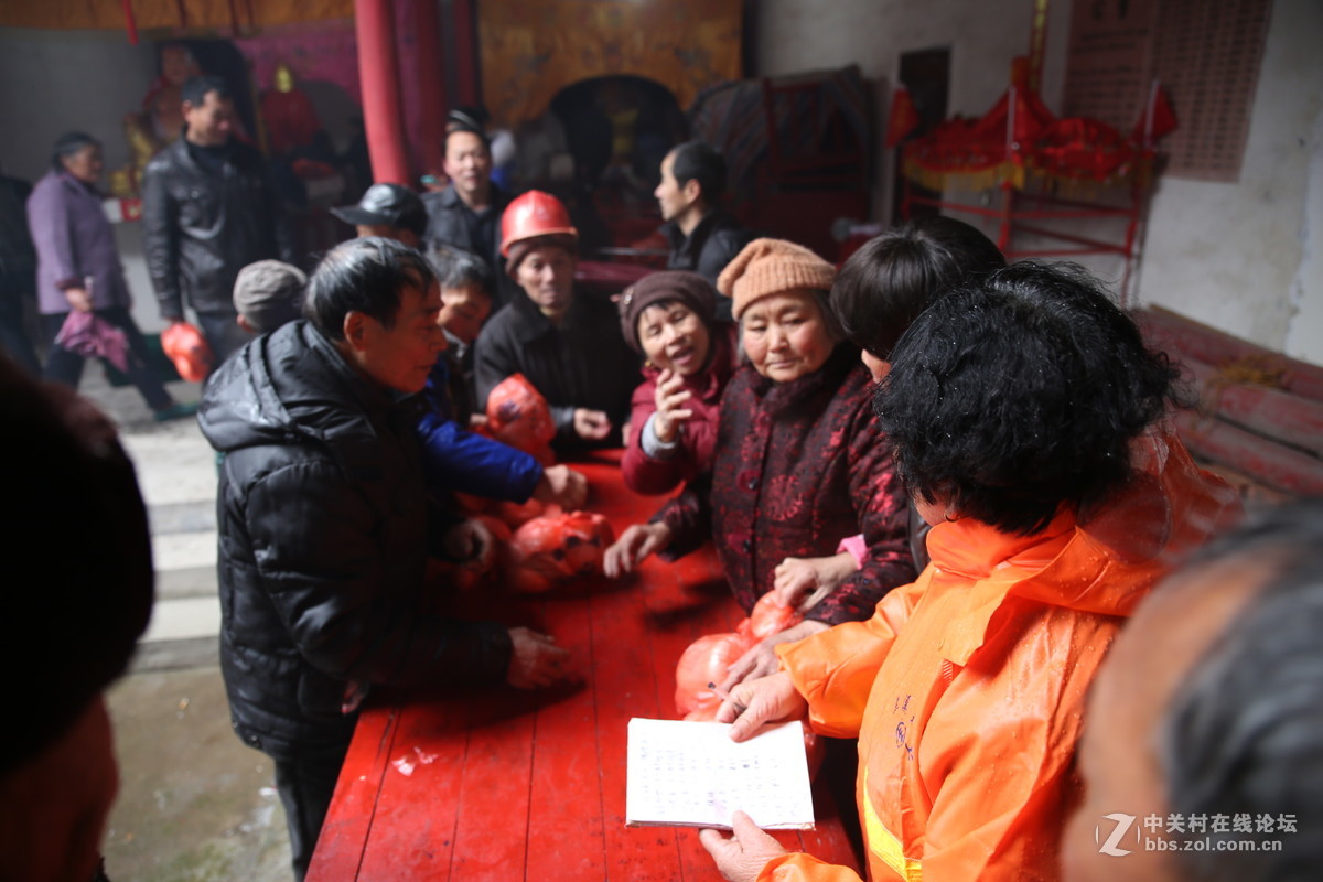 #寻找家乡的年味 # 老家“抬神仙”随拍