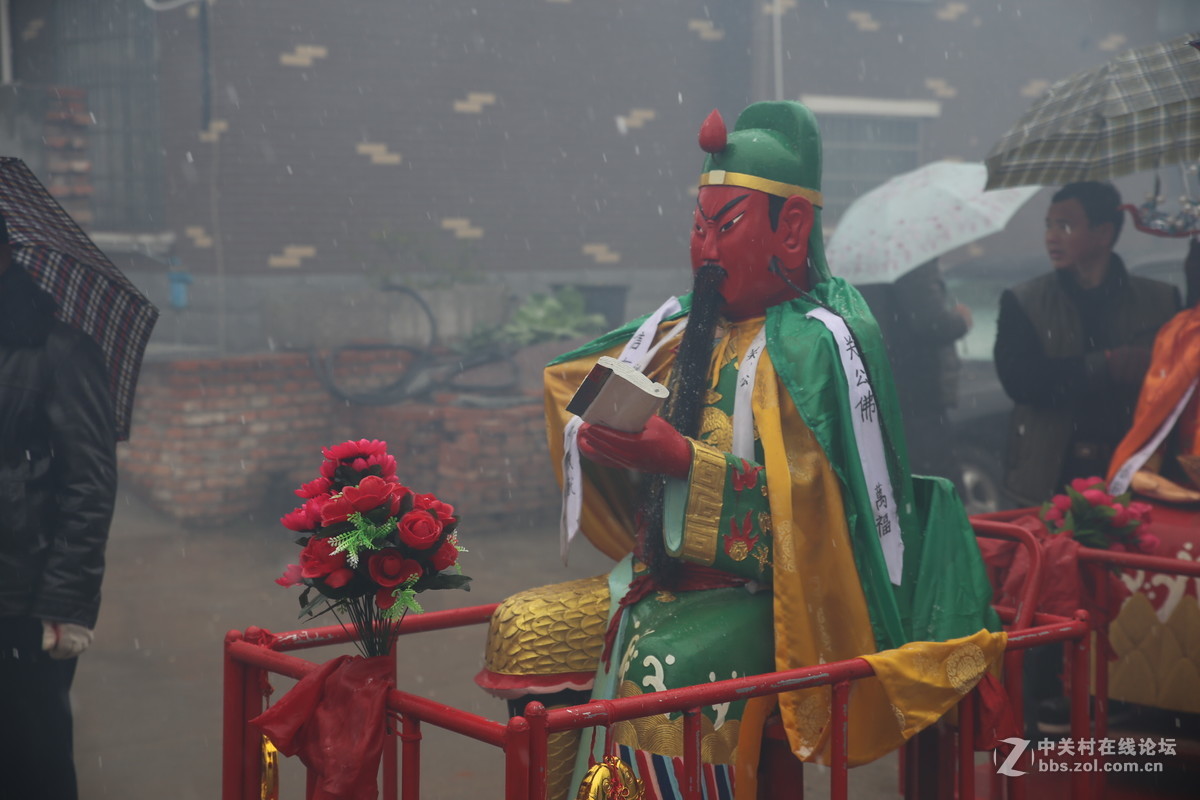 #寻找家乡的年味 # 老家“抬神仙”随拍