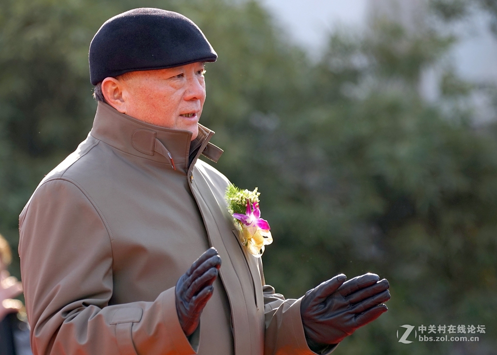 选择轮廓光线能让照片更好看、、、