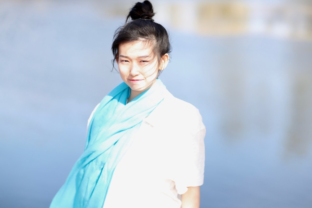 朋友的女儿，拍摄于春节，西昌邛海。